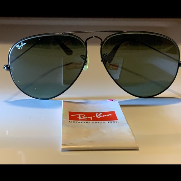 1990 Vintage Iconic Ray-Ban Total Blackout Sunglasses.  Polarized lenses . - Picture 2 of 5